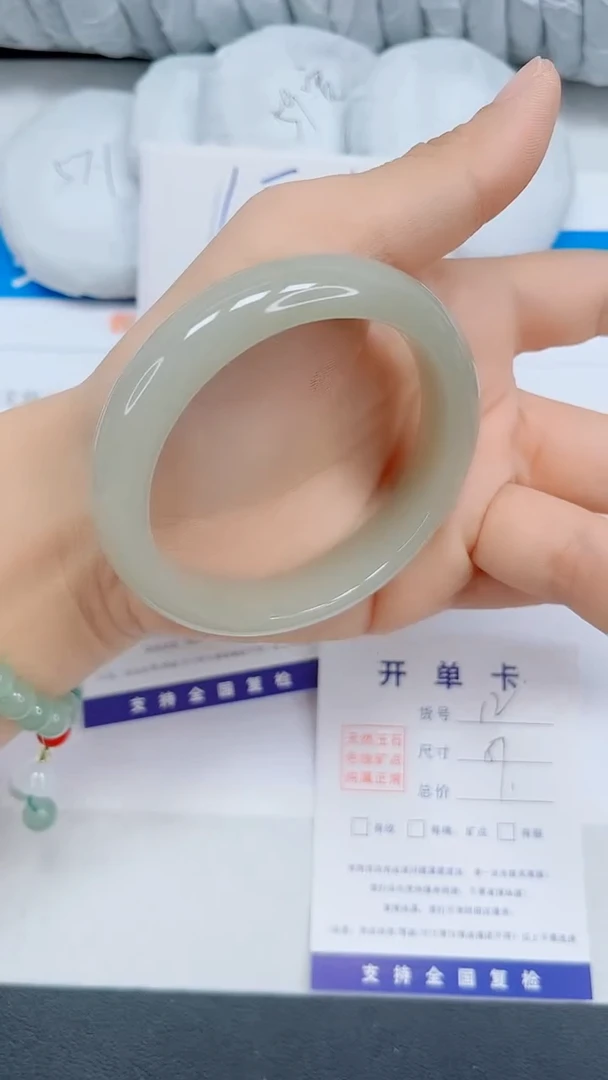 未镶嵌手镯石英质玉12-57