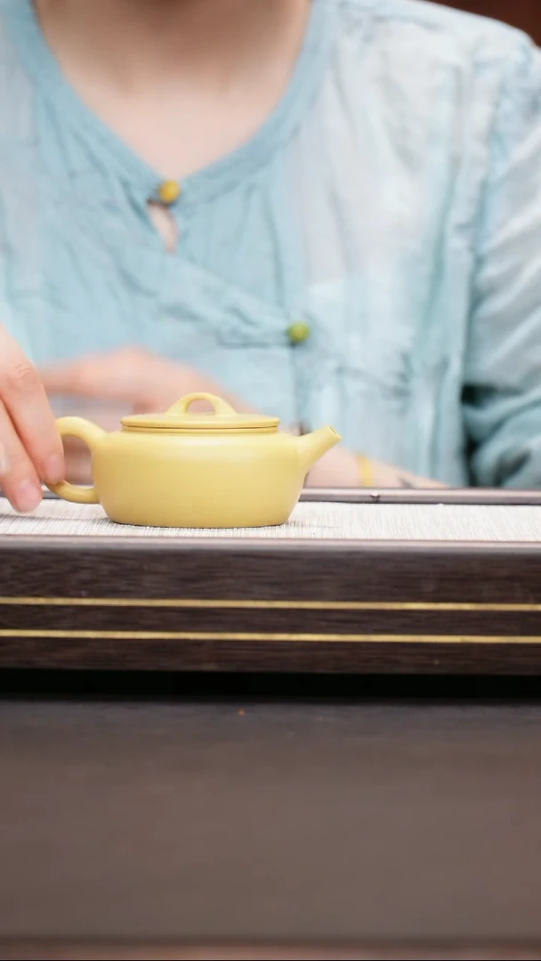 茶壶紫砂冷黄段  言心