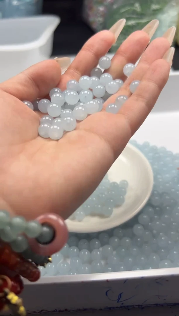 玛瑙/玉髓颈饰未镶嵌w791冰川蓝玛瑙8mm*30颗