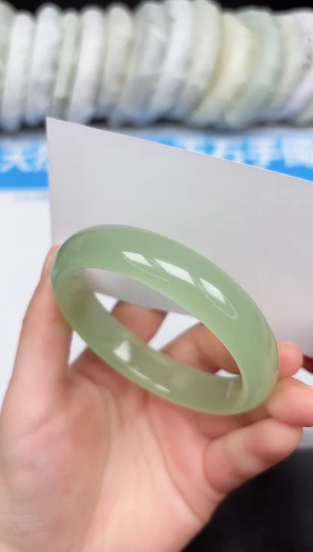 未镶嵌手镯石英质玉63-56