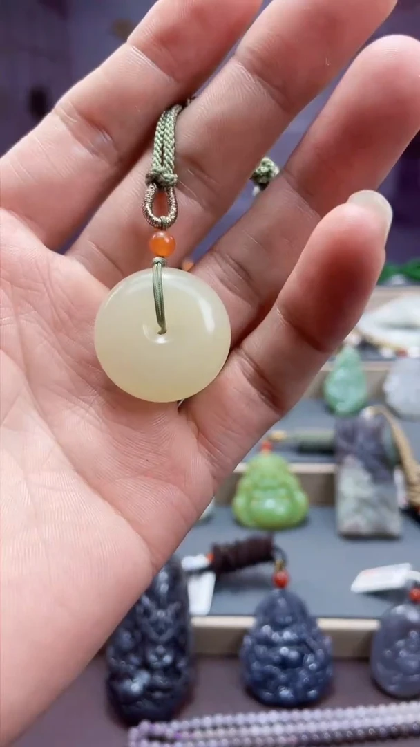 【闪购商品】和田玉吊坠未镶嵌46