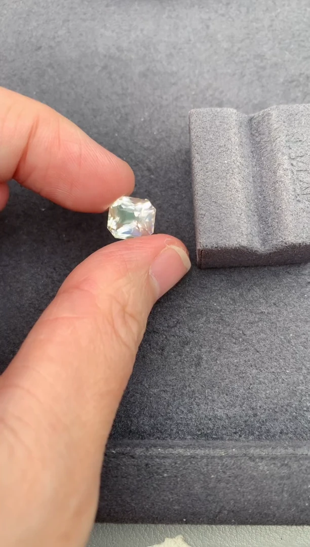 长石裸石3.4ct月光石  BH  定制