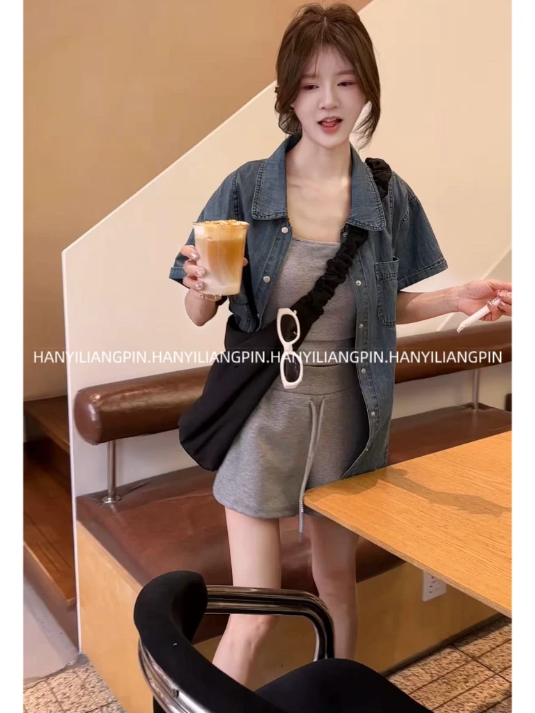 【牛仔很忙】复古带腰包牛仔衬衫