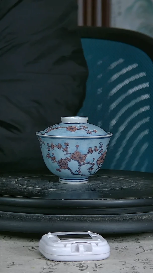 陶粉彩精绘花卉图碗