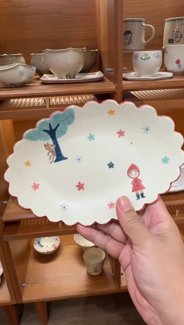 陶日本作家器手作器物小红帽长盘