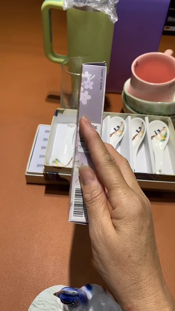 瓷片品牌 包包香水手表护肤品@@1