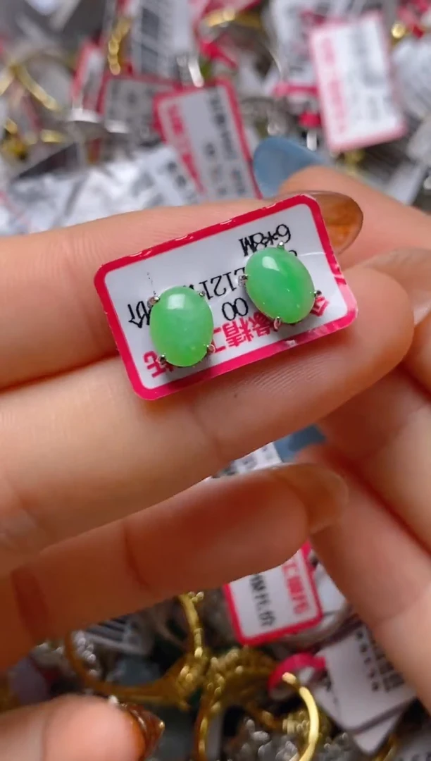 银S925镶嵌戒指翡翠百内无证书