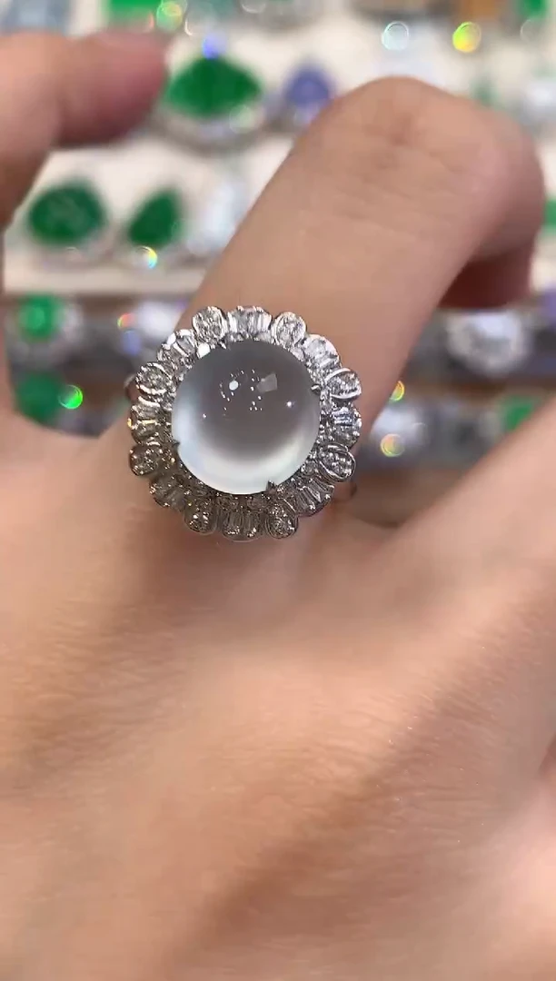 18K金镶嵌戒指翡翠a101