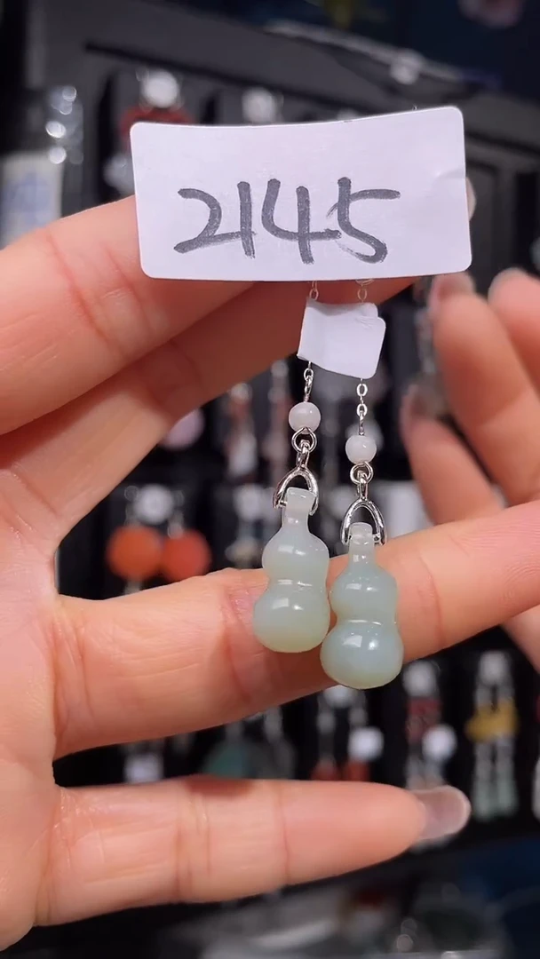 未镶嵌和田玉耳饰喜欢拍