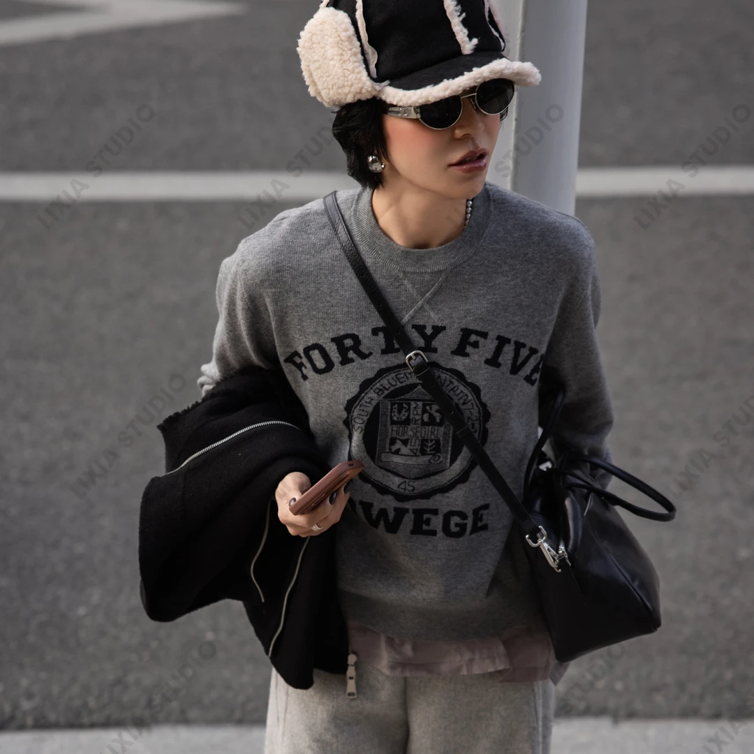 LIXIA【科维格】韩版ins风含羊毛舒适套头个性字母针织毛衣-D10657