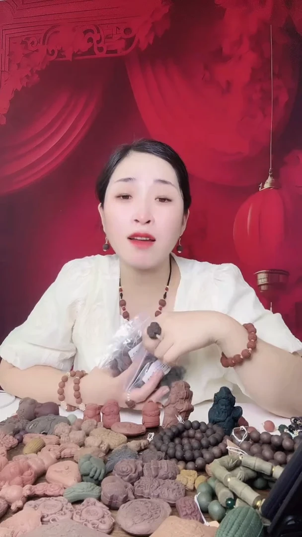 泥塑瑕疵随机手串2条（66）