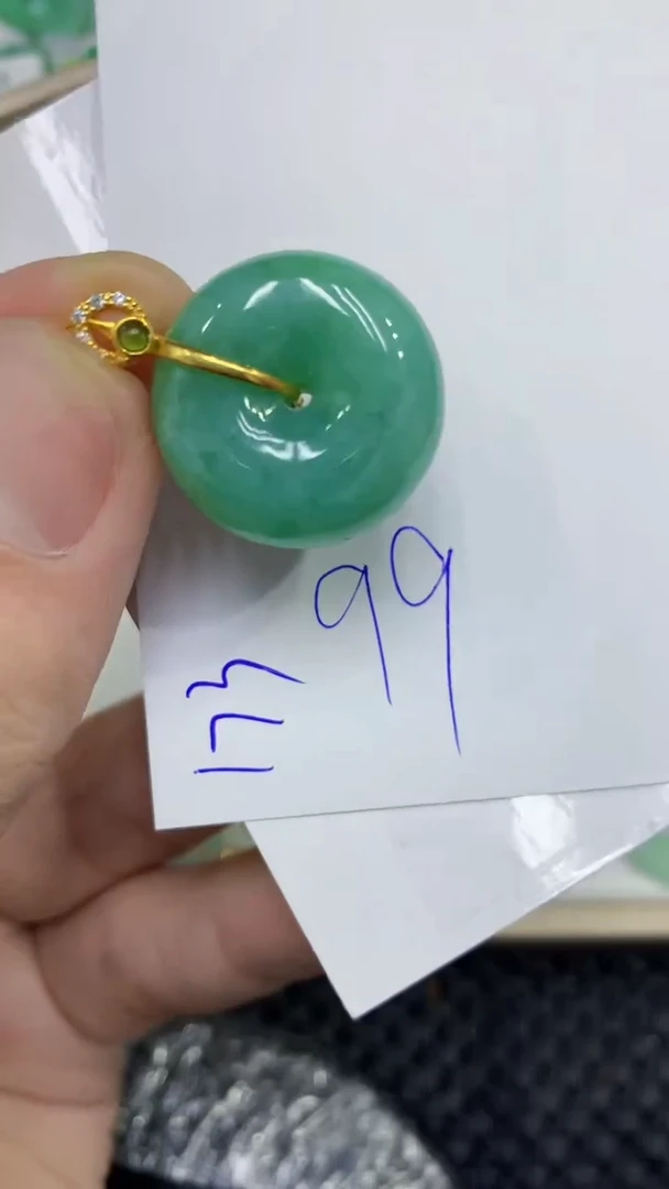 颈饰未镶嵌翡翠缅甸A货翡翠