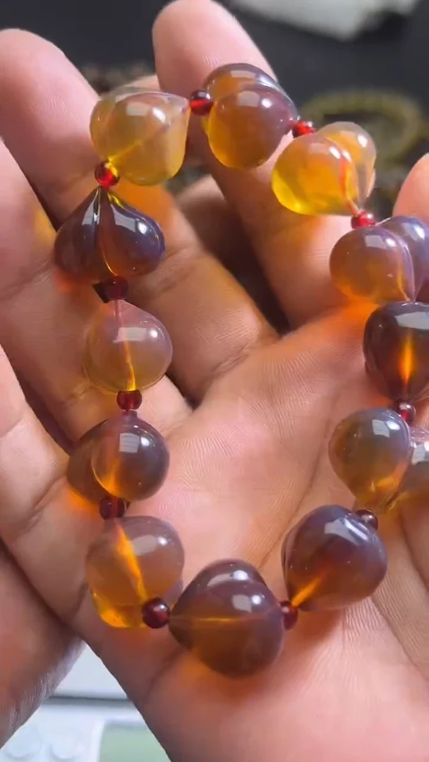 裸石琥珀未镶嵌83