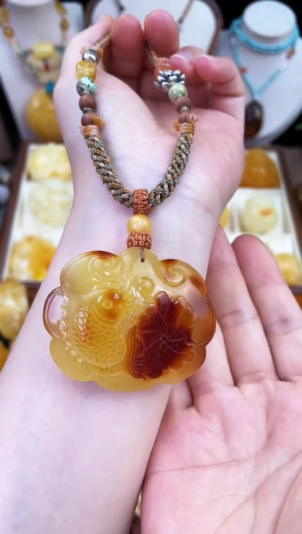 琥珀未镶嵌珠宝奇石柒月