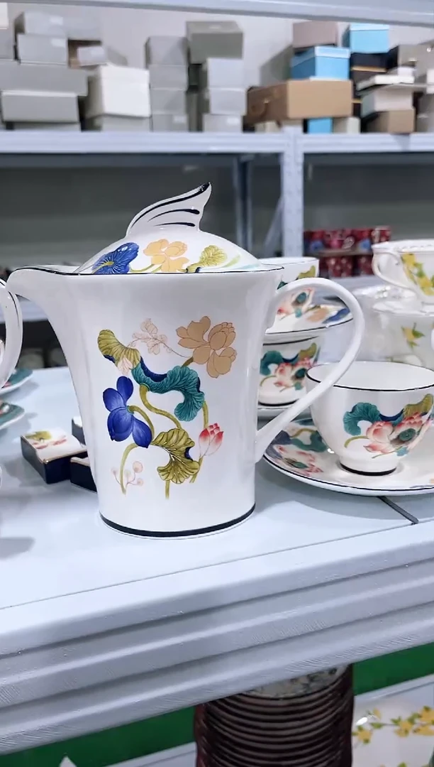 瓷片日用陶瓷（简装）水壶一个