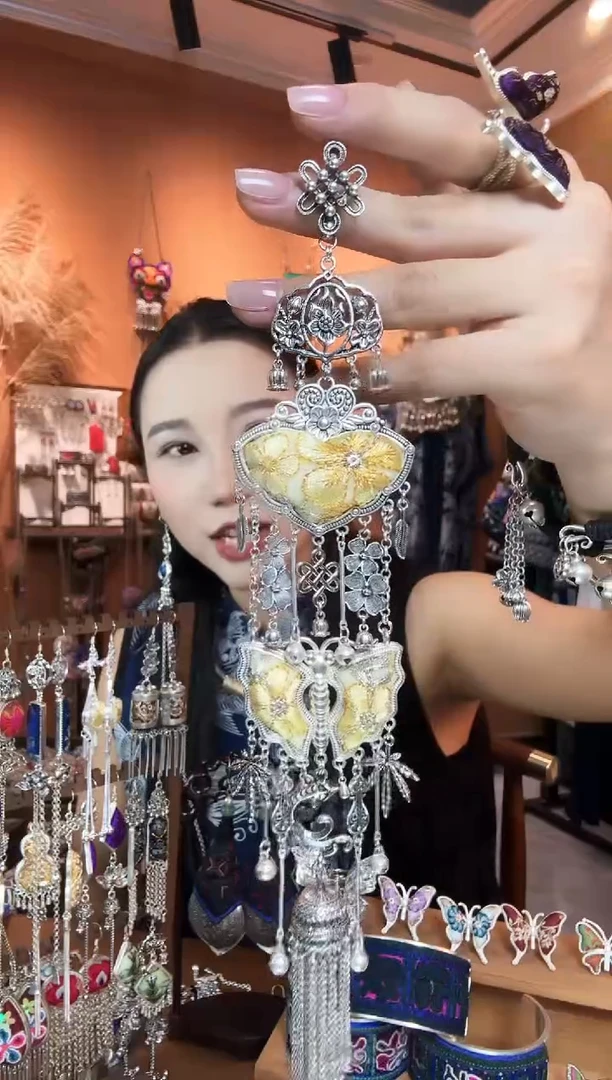 刺绣纯手工民族风压襟