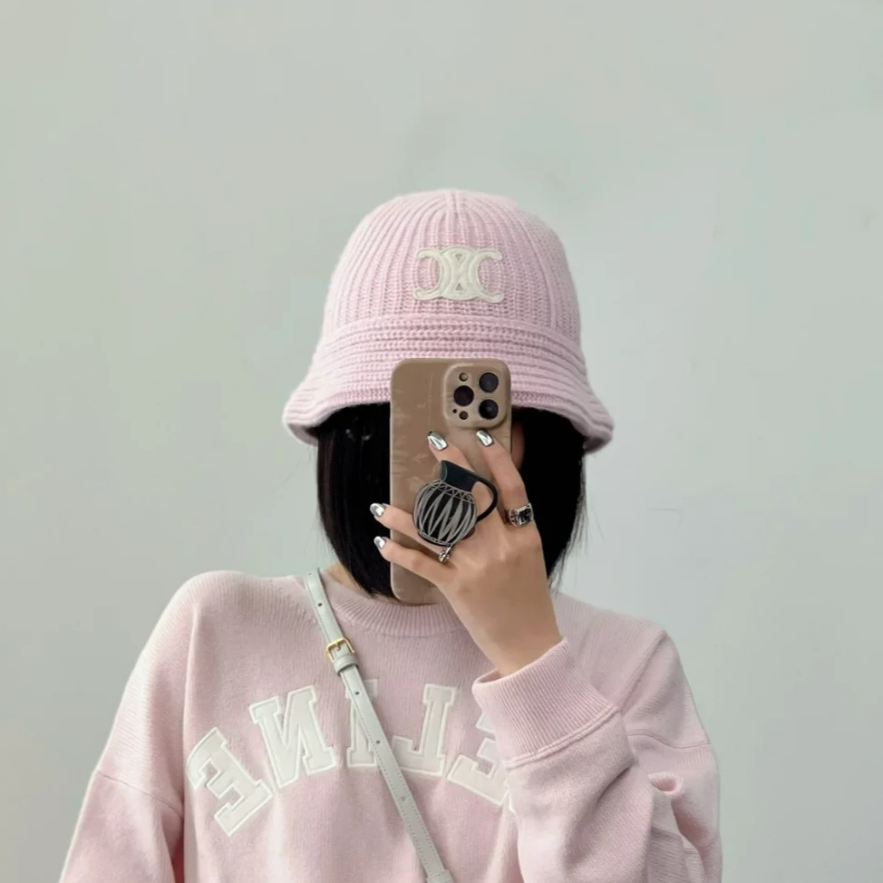 未使用 Celine/思琳 淡粉色无缝渔夫帽