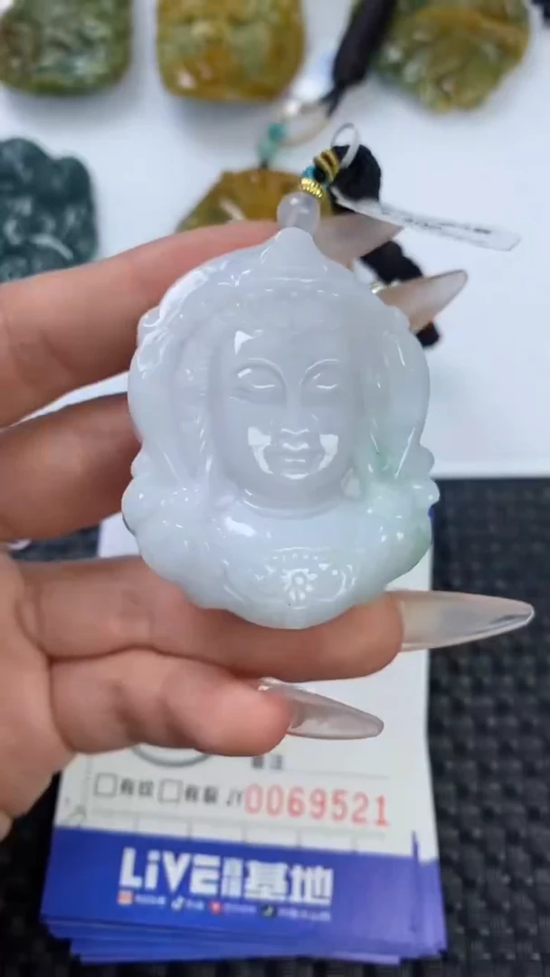 【闪购商品】翡翠颈饰未镶嵌1111111111111111