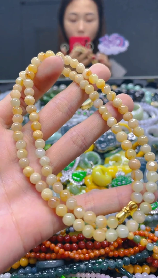 颈饰未镶嵌翡翠5MM/X/翡翠A货，一件也是批发价