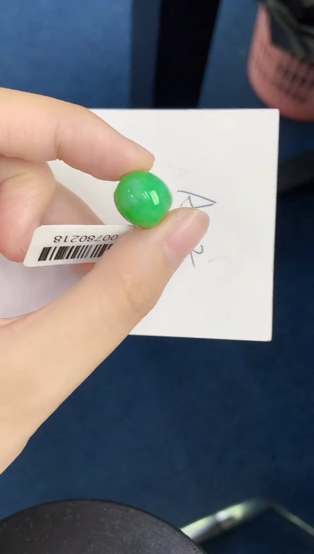 翡翠未镶嵌颈饰天然翡翠緬甸A貨