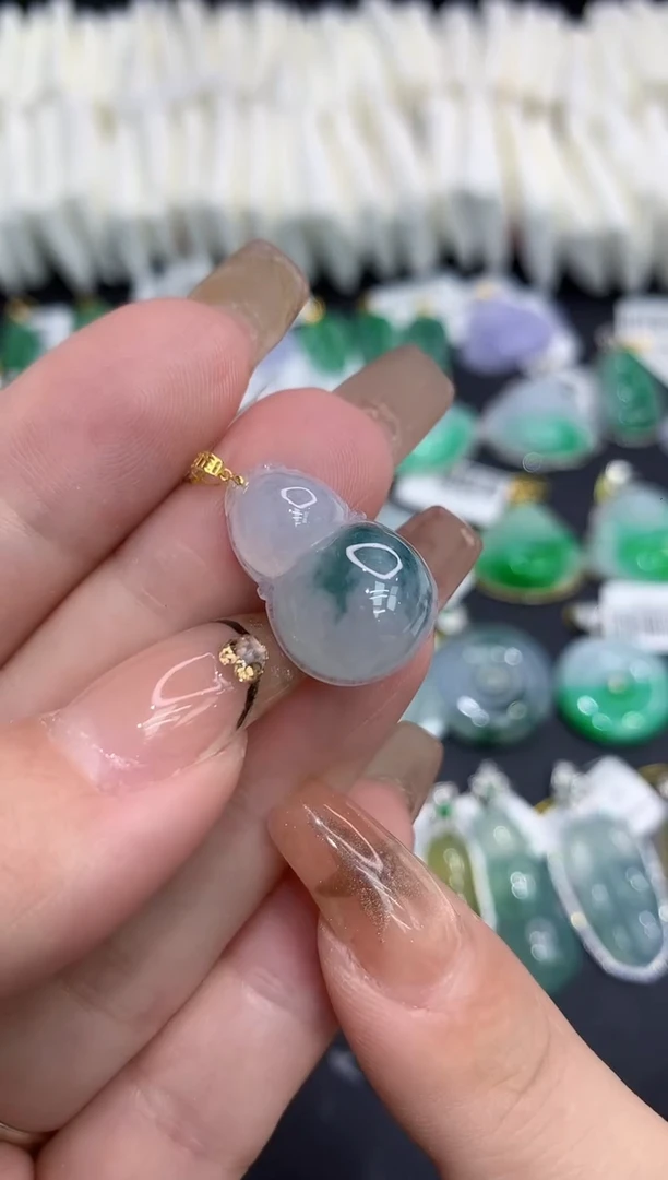 吊坠(不含链)18K金镶嵌翡翠111