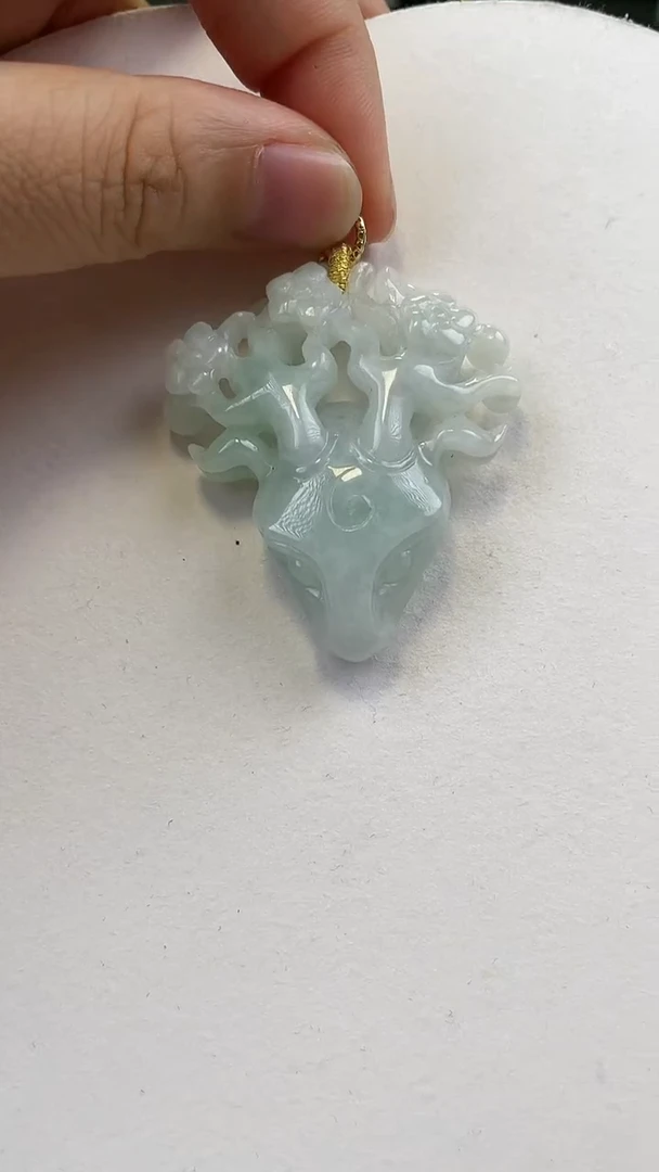 【闪购商品】翡翠颈饰未镶嵌不带绳