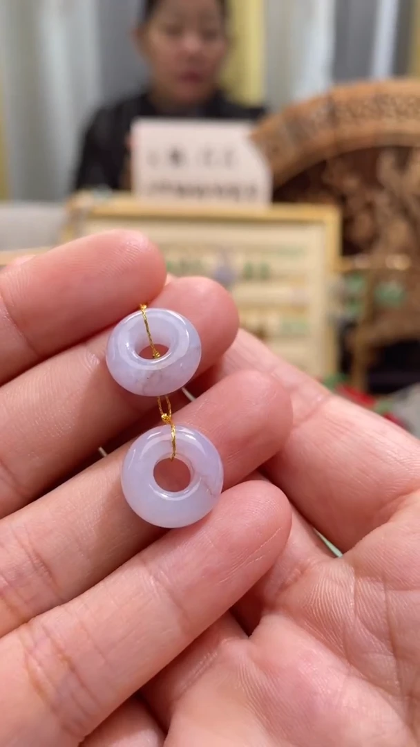 颈饰未镶嵌翡翠甜甜圈一对