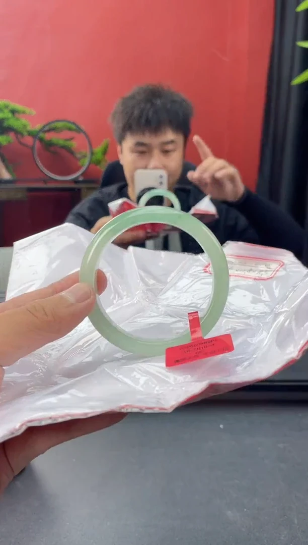 未镶嵌手镯翡翠2