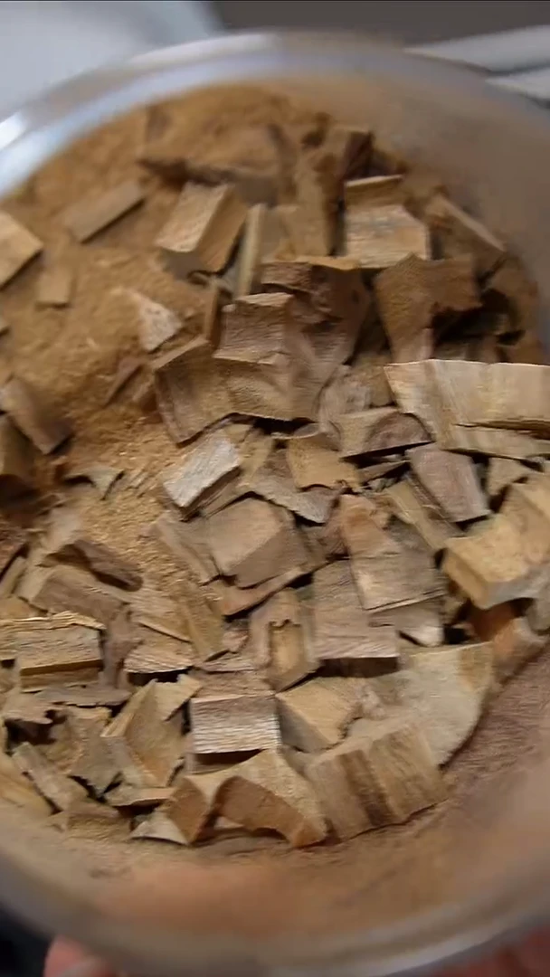 沉香碎屑沉香柬埔寨菩萨粉4克装