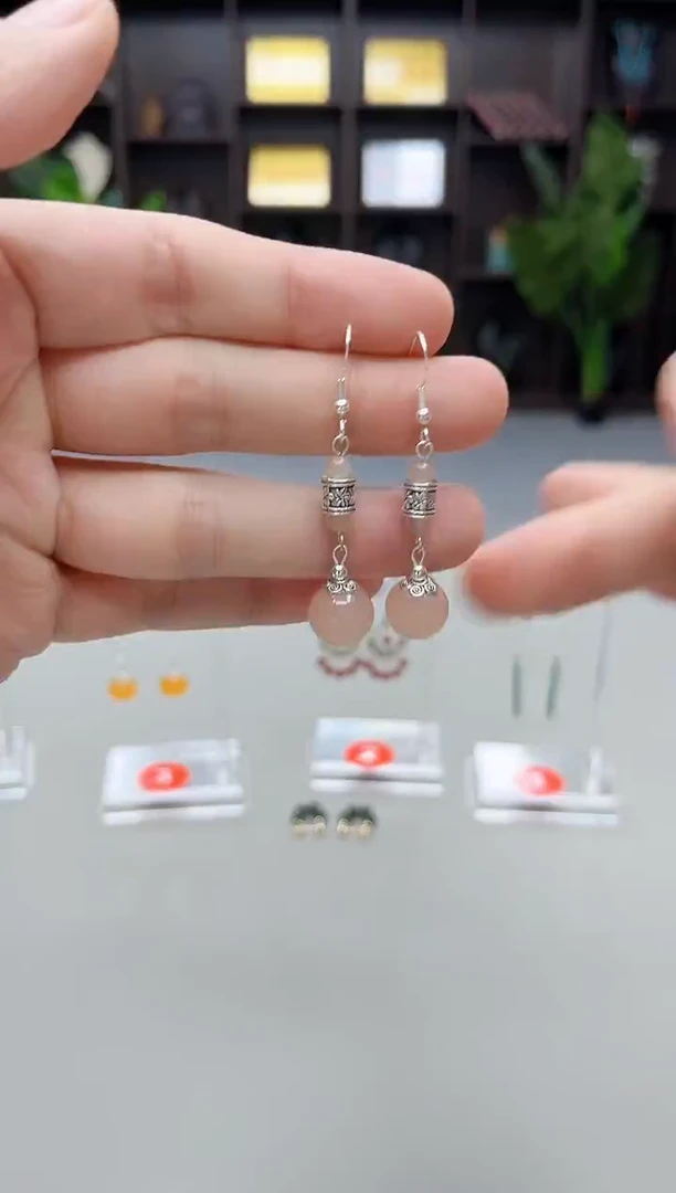 银S925镶嵌耳饰玛瑙/玉髓338000