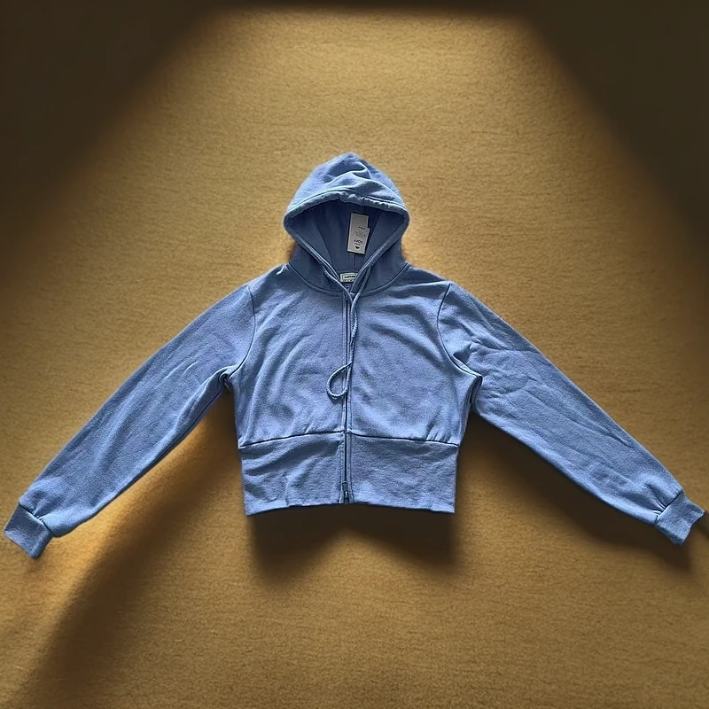 116女连帽短款卫衣