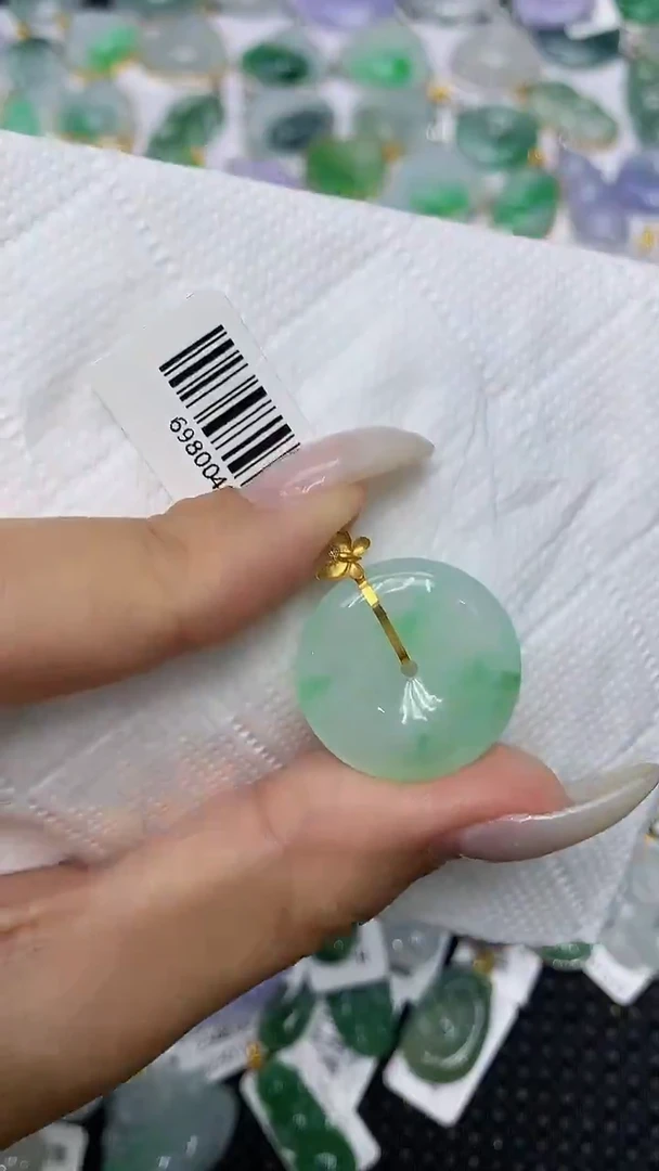 颈饰18K金镶嵌翡翠111111111111111