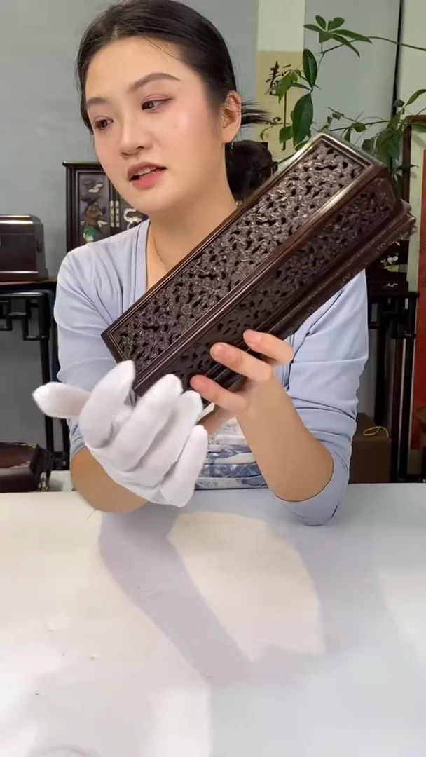 红酸枝木类端景台卧香盒