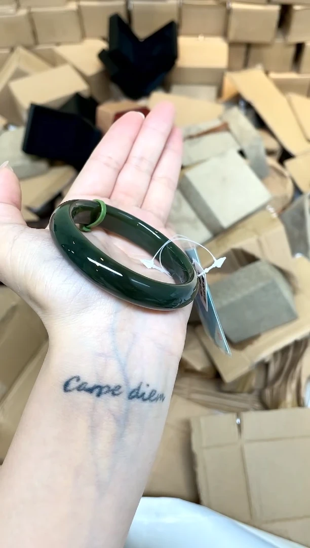 和田玉手镯未镶嵌694-54