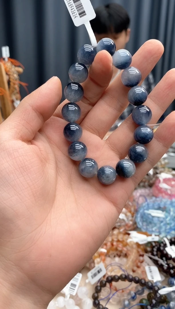 水晶手链未镶嵌丽蓝兔毛