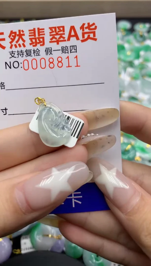 翡翠18K金镶嵌颈饰111111111111