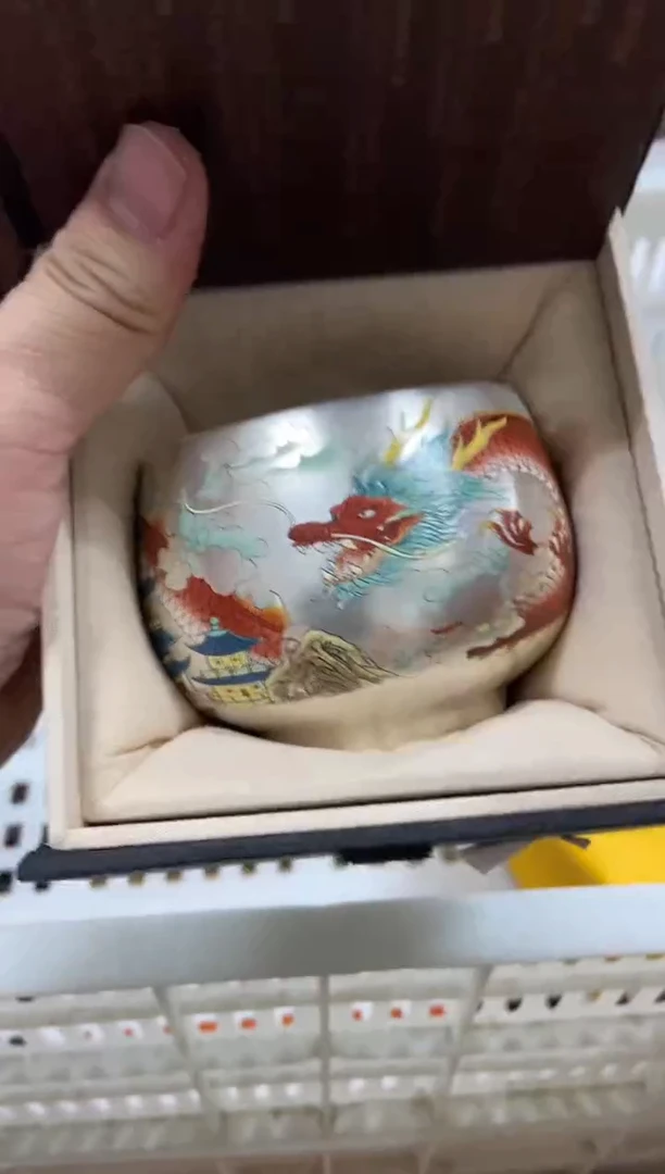 无运费险有瑕疵的摄影的产品有使用过的痕迹有点脏介意勿拍