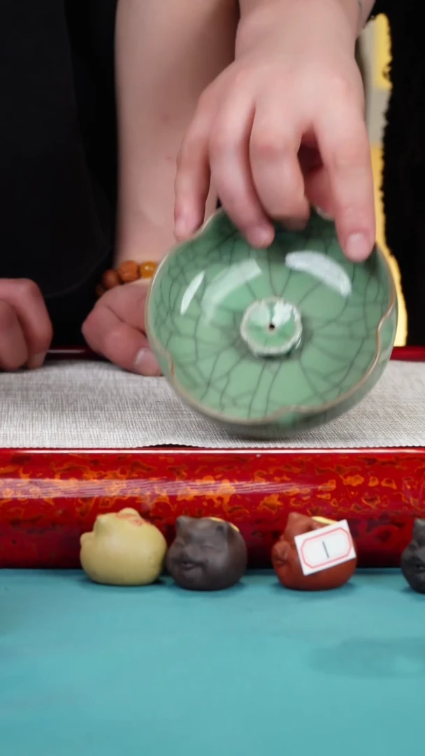 【闪购商品】紫砂茶壶88号 .青瓷 ........