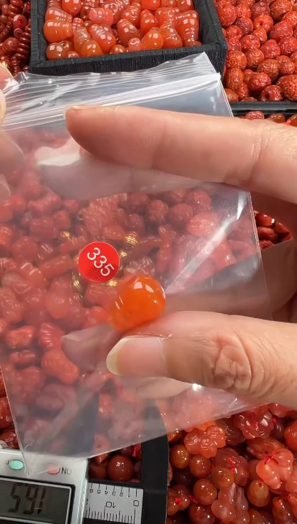 【闪购商品】南红玛瑙颈饰未镶嵌1