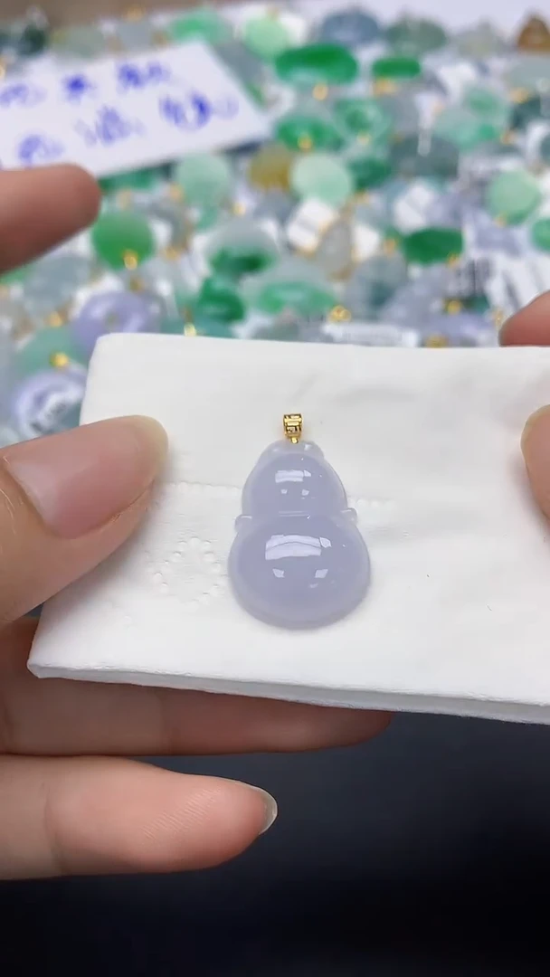 翡翠未镶嵌颈饰天然缅甸a货翡翠