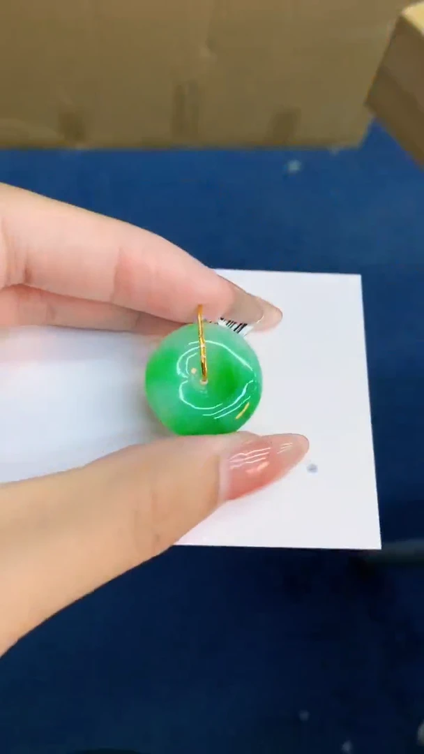 翡翠18K金镶嵌吊坠(不含链)1