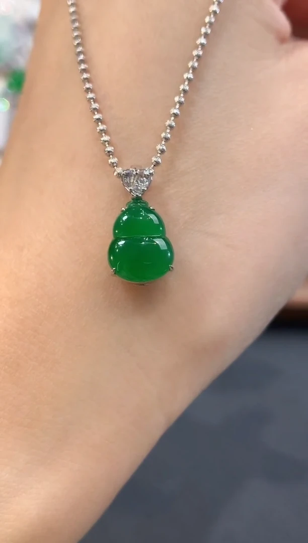 吊坠(不含链)18K金镶嵌翡翠a37