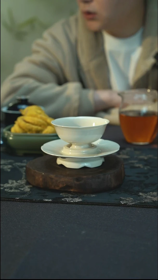 主人杯全品 彭州白瓷  刻花主人杯