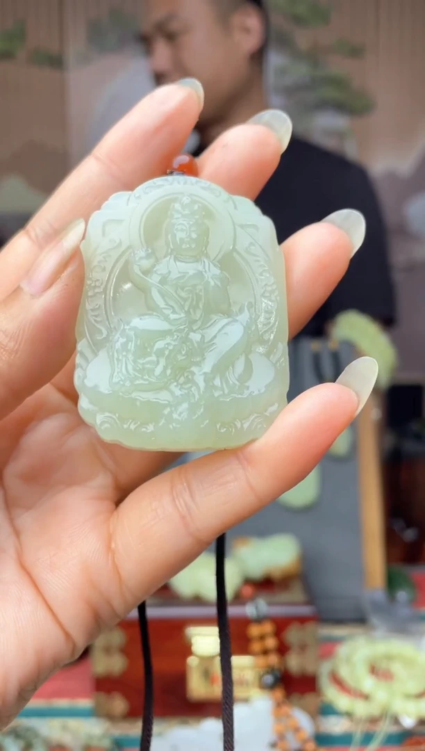 颈饰未镶嵌和田玉拍一发一