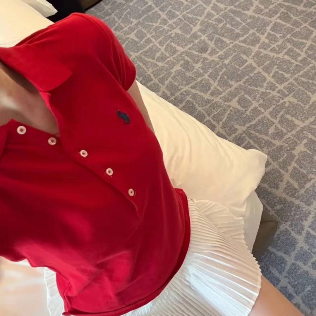 LF-欧阳娜娜同款5粒扣修身翻领POLO小马刺绣短袖