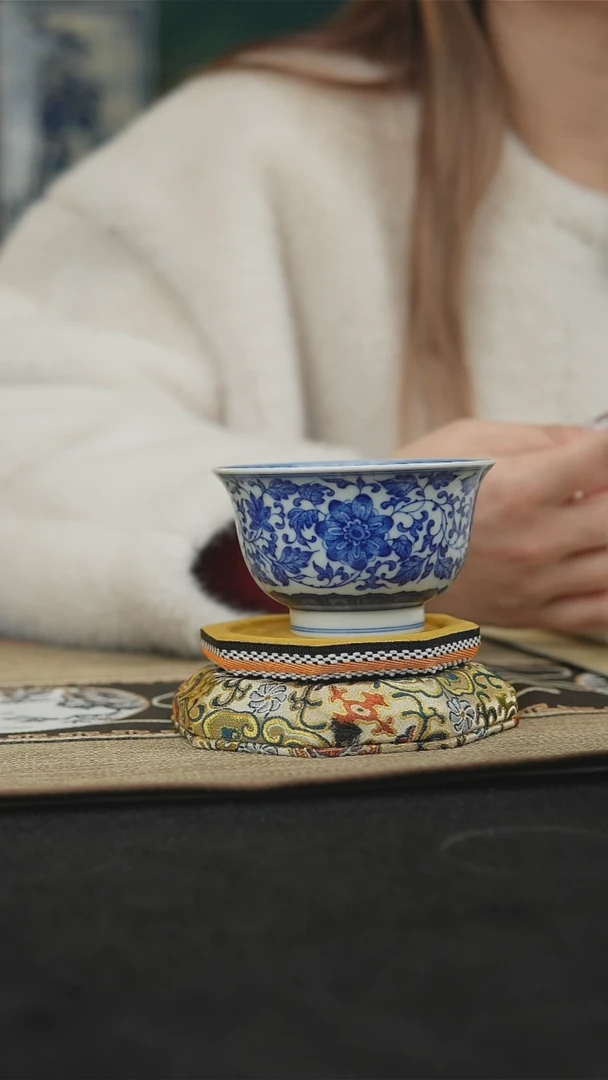 【闪购商品】仿清缠枝莲主人杯