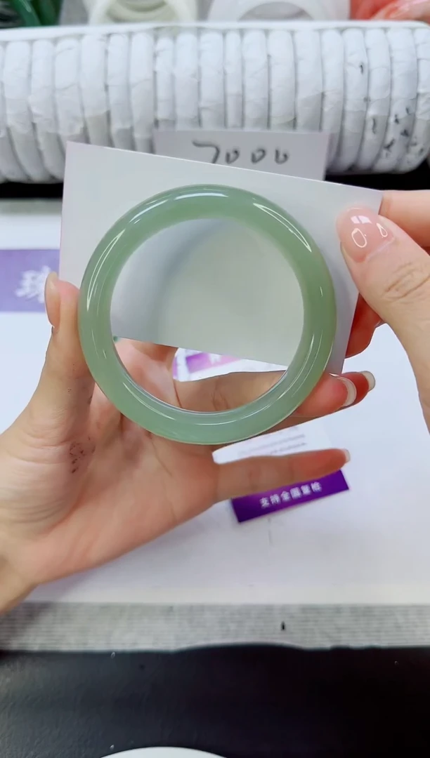 未镶嵌手镯石英质玉161/56.5