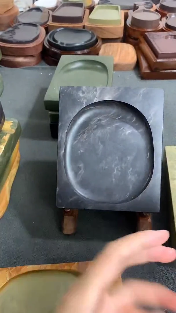 广东肇庆原石端砚