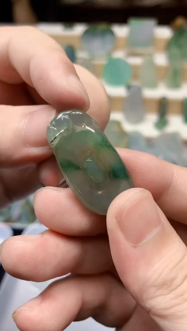 未镶嵌定制翡翠挂件