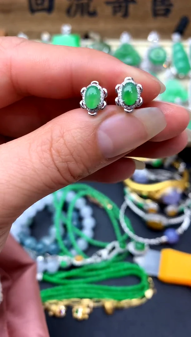 【闪购商品】翡翠耳饰18K金镶嵌149-中国好珍宝